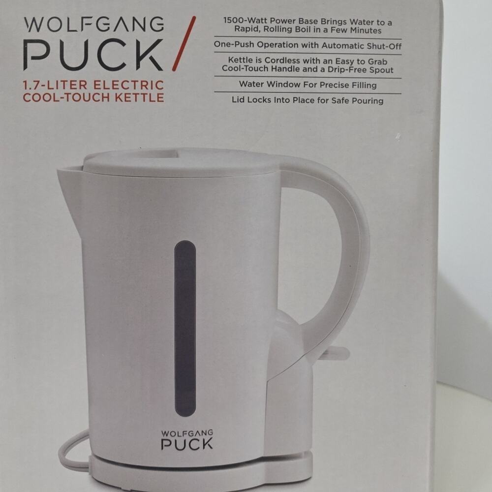 NEW Wolfgang Puck 1.7-Liter Electric Cool-Touch Cordless Water Kettle 1100-Watt - Picture 7 of 7